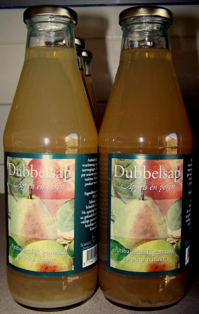Dubbel sap Appel Peer